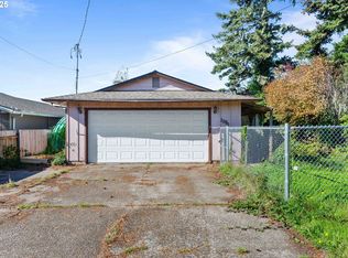 1090 Sanford St, Coos Bay, OR 97420