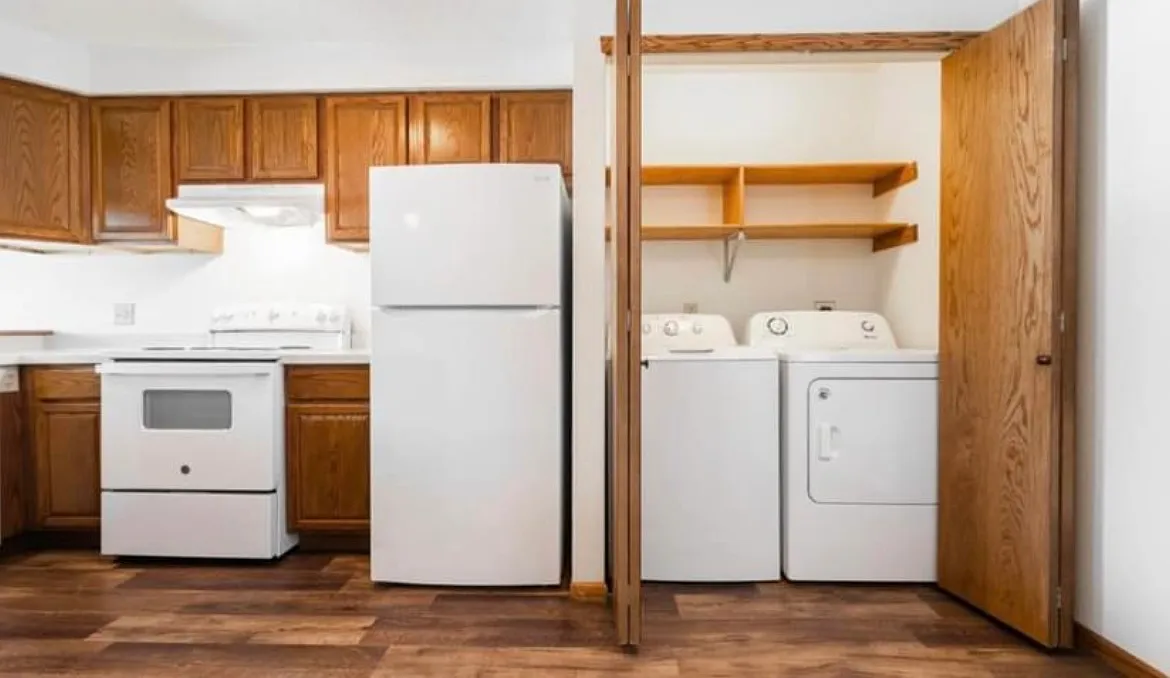 2 bed, $1,675 — Photo 4