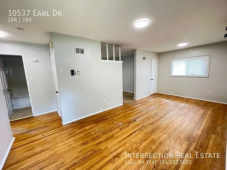 10537 Earl Dr — Photo 3