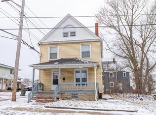 900 4th St SW, Canton, OH 44707