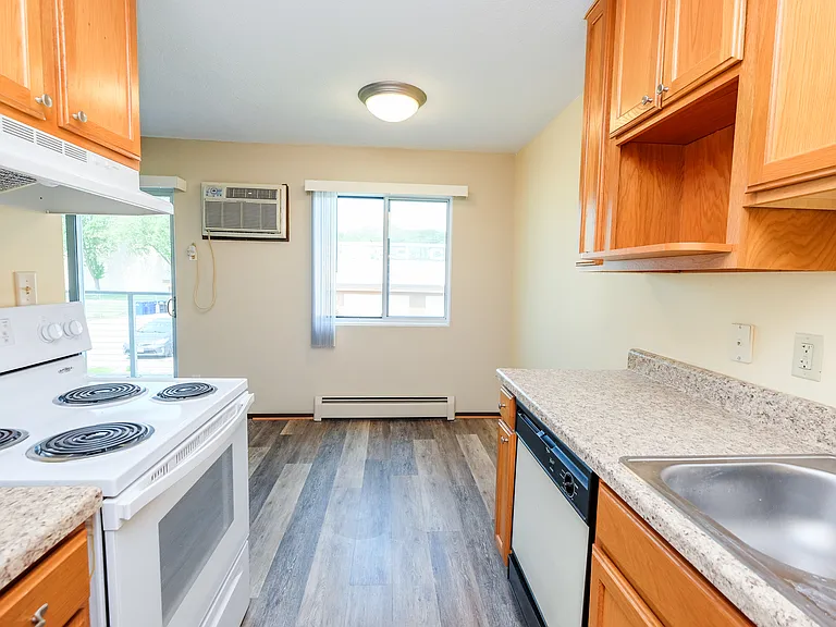 Shepard Terrace — Photo 20