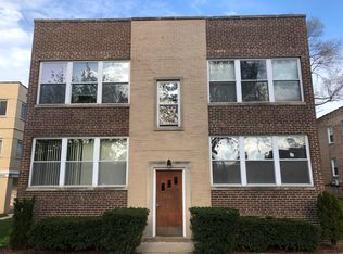 8841 Lamon Ave APT 2S, Skokie, IL 60077