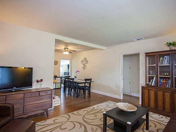 5th image of 2863 58th St
