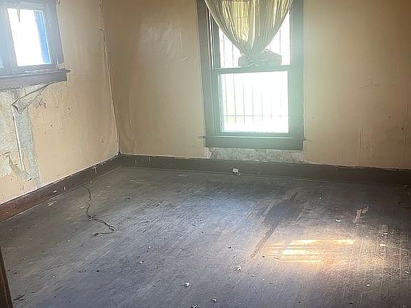 4th image of 2220 Dr A J Brown Ave