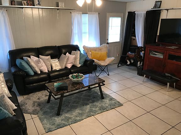 3rd image of 1332 Morningside Dr