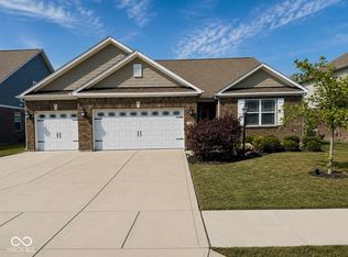 6262 Dugan Dr, Whitestown, IN 46075