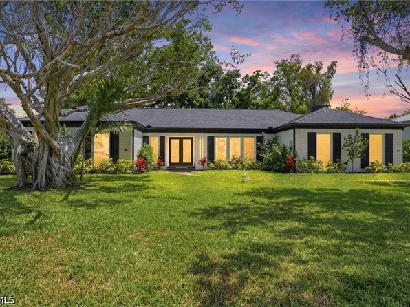 3931 W Riverside Dr, Fort Myers, FL 33901