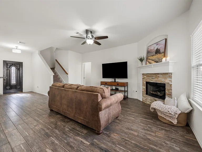 6742 Durango Creek Dr — Photo 4