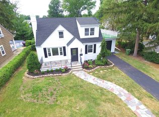 16 Edgewood Rd, Linden, NJ 07036