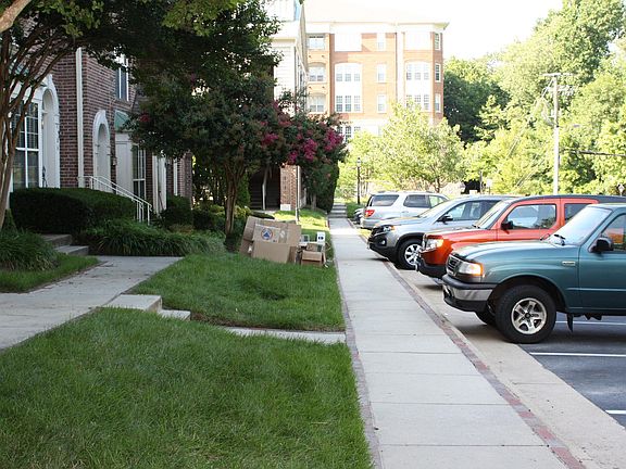 2nd image of 4114 Vanderbilt Ct #4114