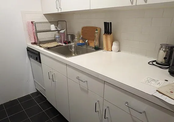 Rented by Buchbinder & Warren | media 3