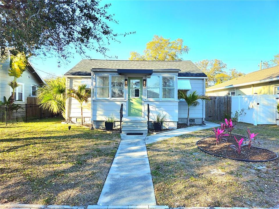 1st image of 3611 4TH AVENUE N