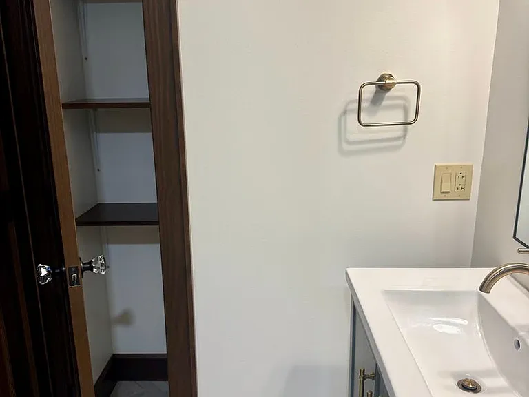 310 9 1/2 St — Photo 3