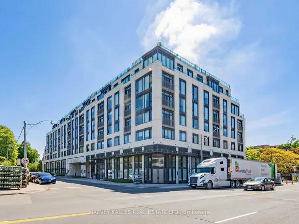 1 Strathgowan Ave #605, Toronto, ON M4N 0B3