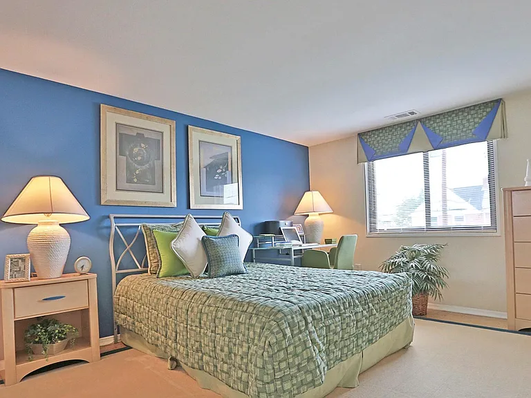 Winston Apartments — Photo 13