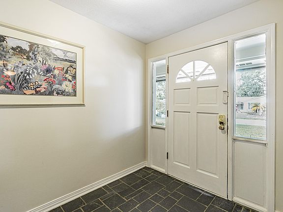 3rd image of 2775 Brookwood Dr