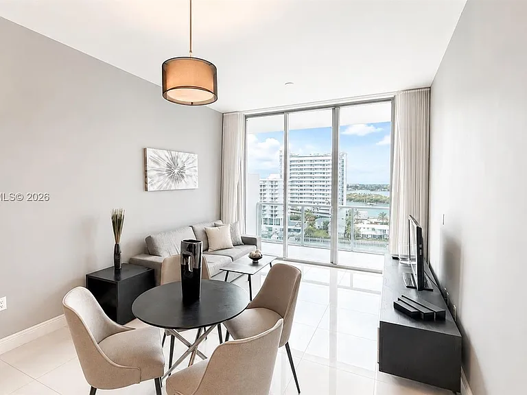 7930 East Dr #1007 — Photo 9