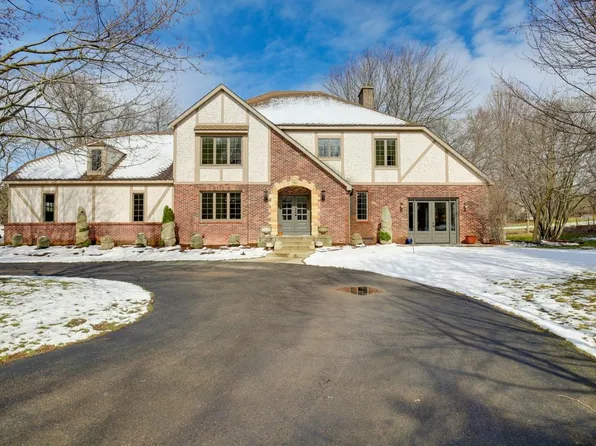 6421 Brandywood Trl, Sun Prairie, WI 53590