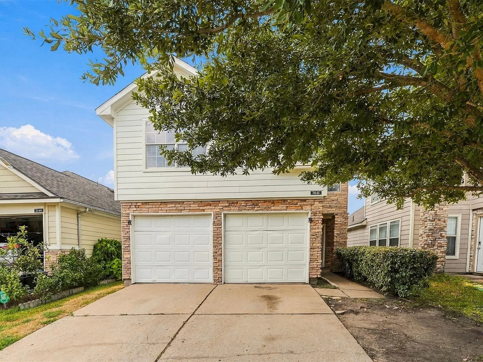 3 bed, 2.5 bath, 1414 sqft, $1,750 — Photo 2