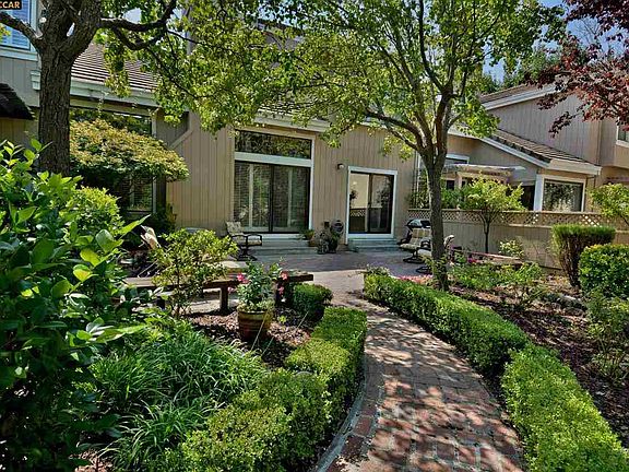 4th image of 115 Kingswood Cir