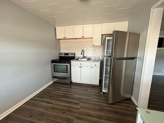 Kitchen - Stove and Refrigerator Included