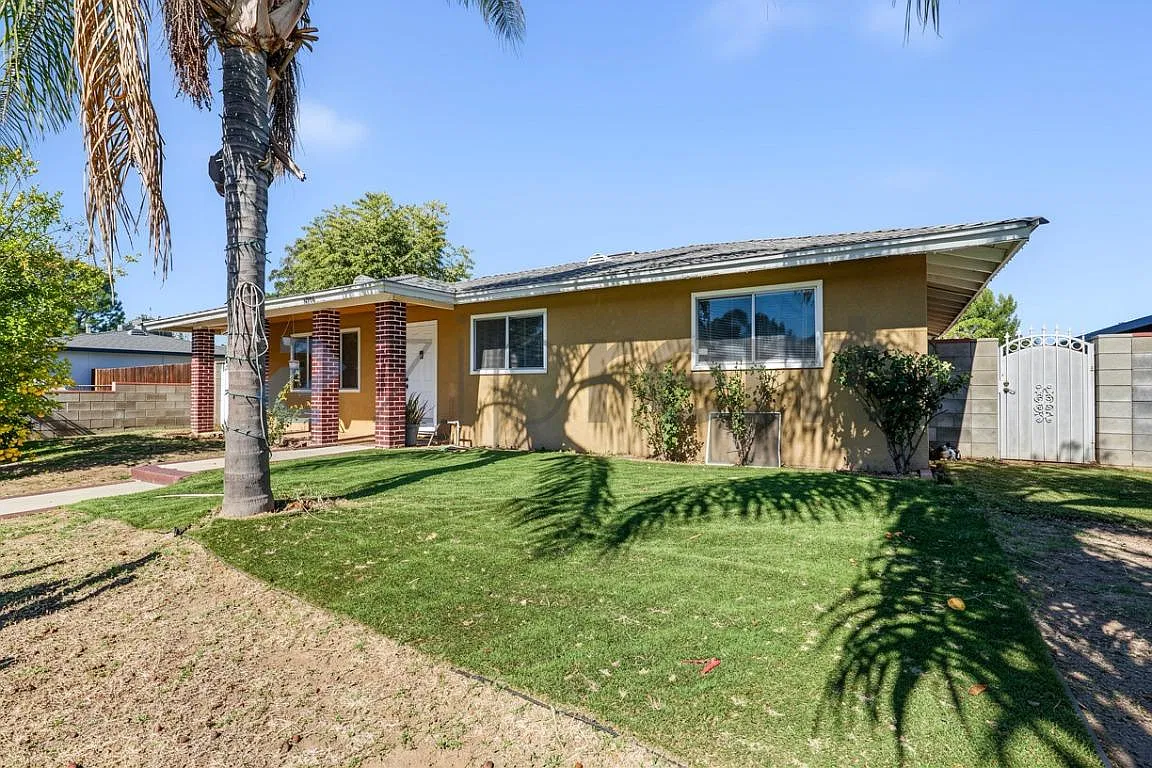 3 bed, 1144 sqft, $3,000 — Photo 3