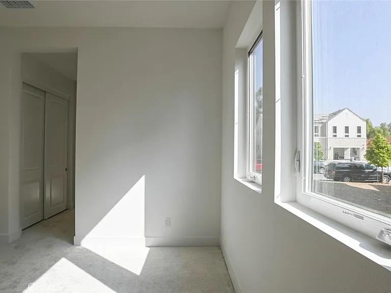 20552 Edgewood Ct — Photo 48