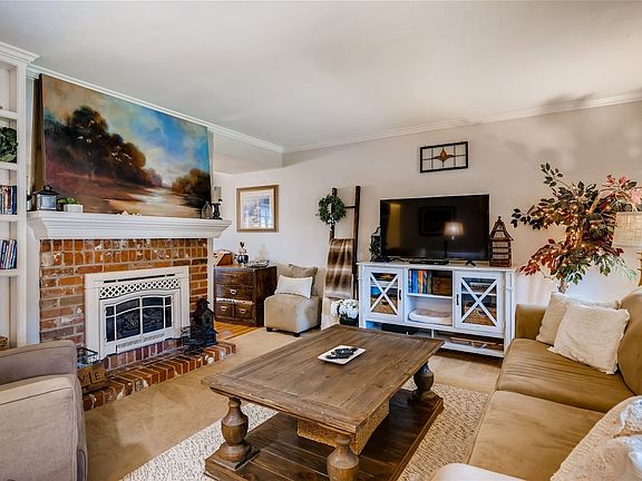 3rd image of 7336 S Knolls Way