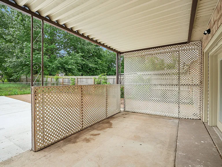6609 Beacon Ln — Photo 31