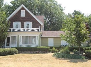 619 State St, Oconomowoc, WI 53066