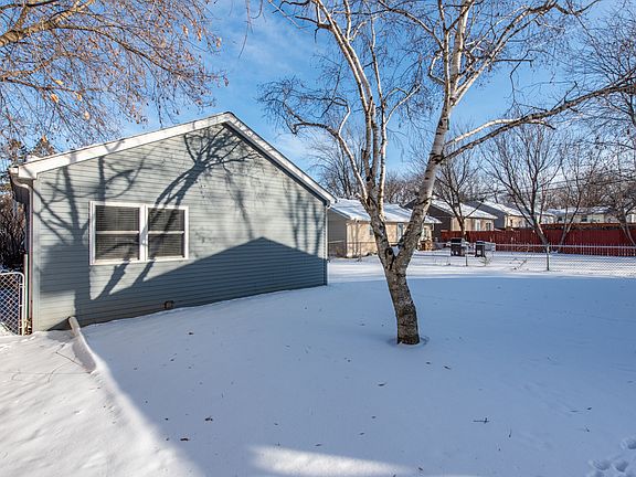 3rd image of 2108 Joanna Ave
