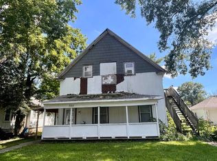 725 1st St, Milford, NE 68405