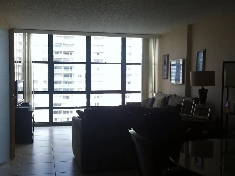 2049 S Ocean Dr #1004 — Photo 2