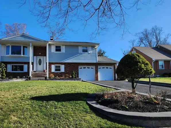 233 Davis Ave, Piscataway, NJ 08854