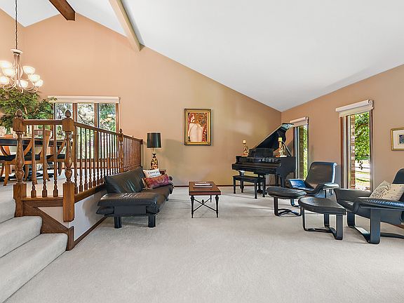 5th image of 8650 Flint Ln