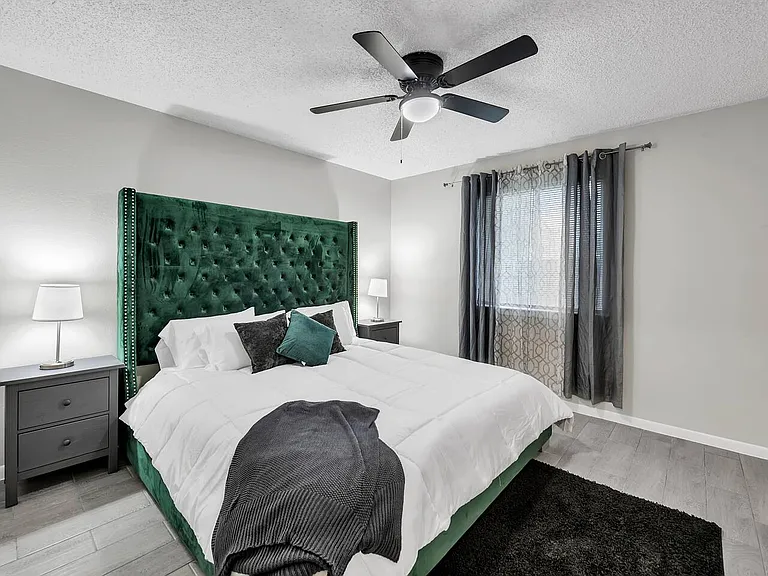 4805 Rainbow Cir #1 — Photo 3