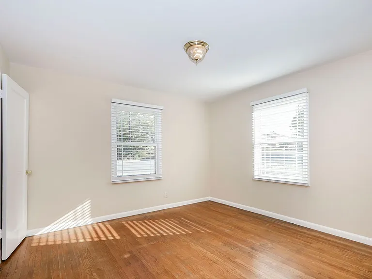 320 La Casa Ave — Photo 16