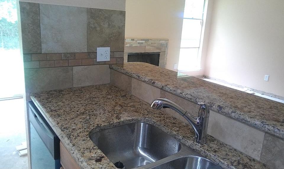 2nd image of 6711 Woodhill Rd