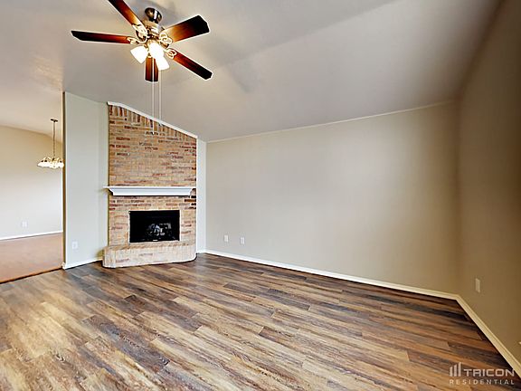 4th image of 441 Leisure Dr
