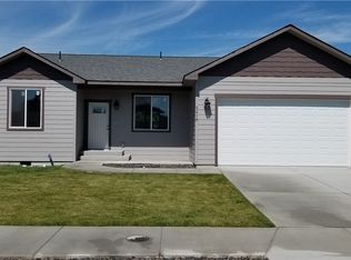 2218 W Spruce St, Moses Lake, WA 98837