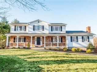 30 Snowdrop Dr, New City, NY 10956