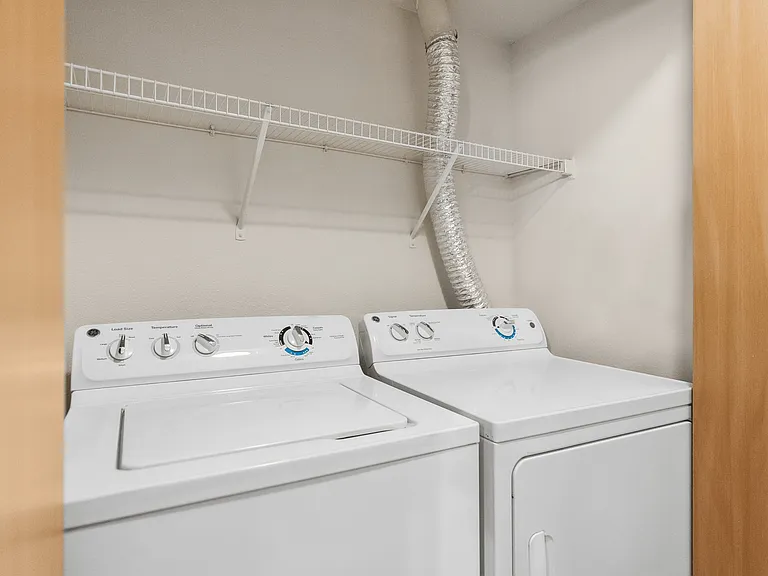 2 Bed 2 Bath Deluxe - 1,036 Sq Ft 2 Bed 2 Bath Deluxe - 1,036 Sq Ft