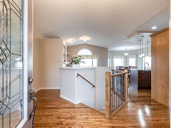 3rd image of 621 N Jesmond Point SW