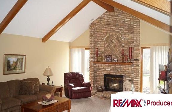 5th image of 605 N 152nd Avenue Cir
