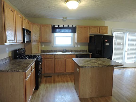4th image of 2252 Rolling Meadows St