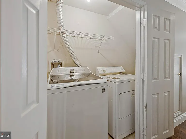 1815 Spanish Oak Ln — Photo 8