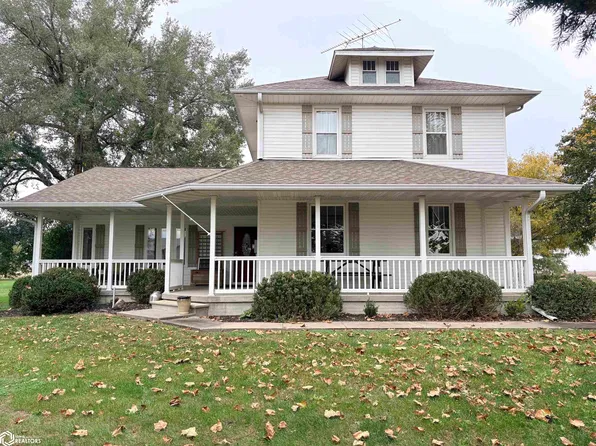 18445 Kirkville Rd, Eddyville, IA 52553