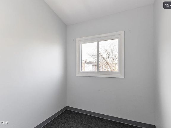 4th image of 1605-1607 3rd Ave #1605-2