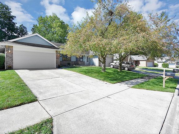 2nd image of 7735 Donwick Dr