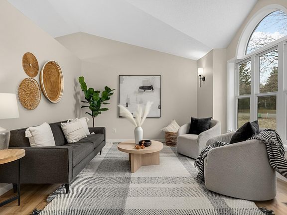 3rd image of 3535 Jidana Ln